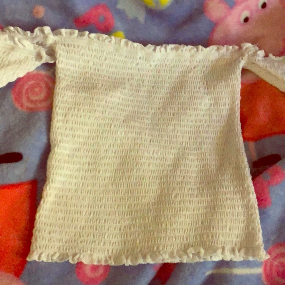 White croptop shirt